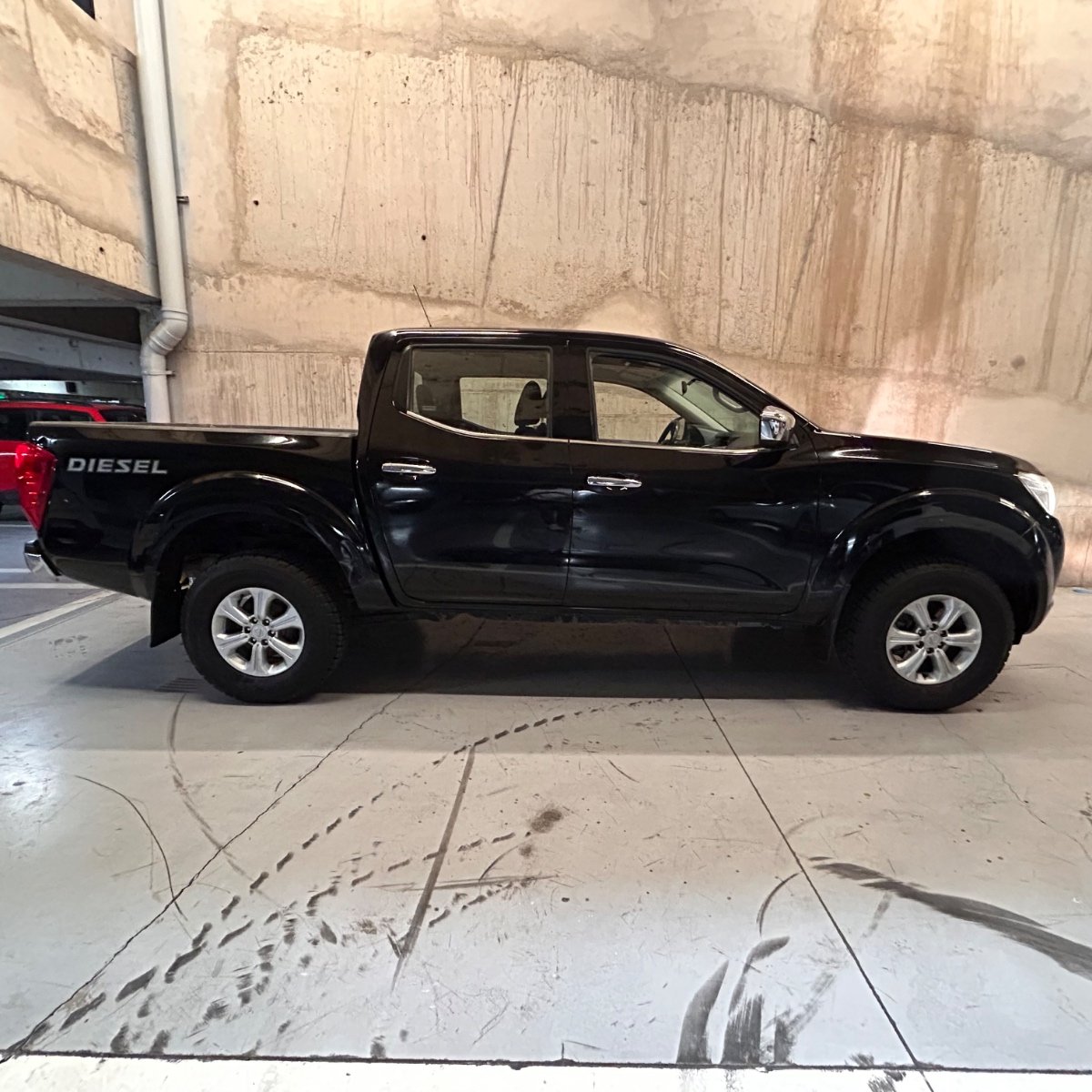 Nissan Np 300 2.3 XE MT 4X4 2020 - Imagen 6 de 13