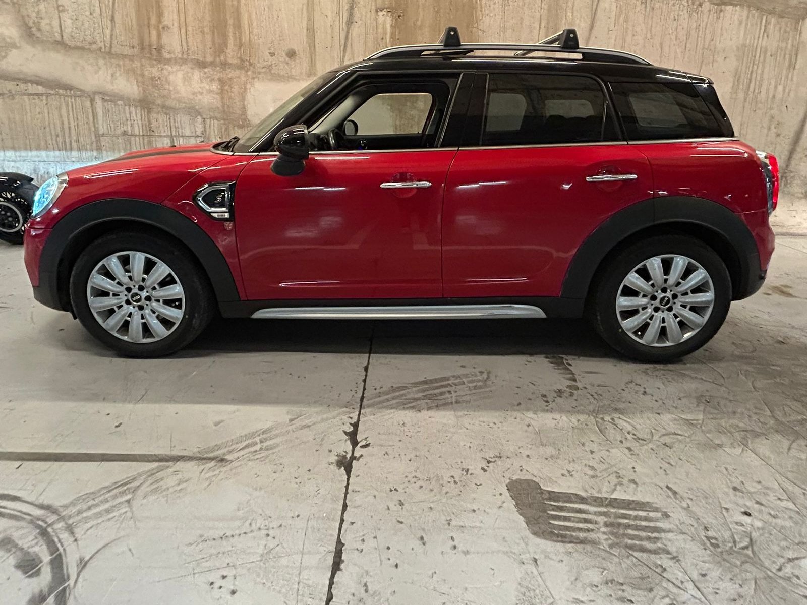 Mini Countryman S 2.0 AT 2017 - Foto 2 de 13
