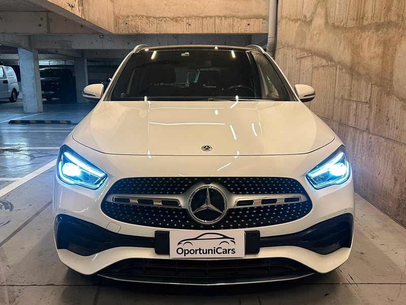 Mercedes-Benz Clase GLA 220d 4matic 2021 - Imagen 8 de 15