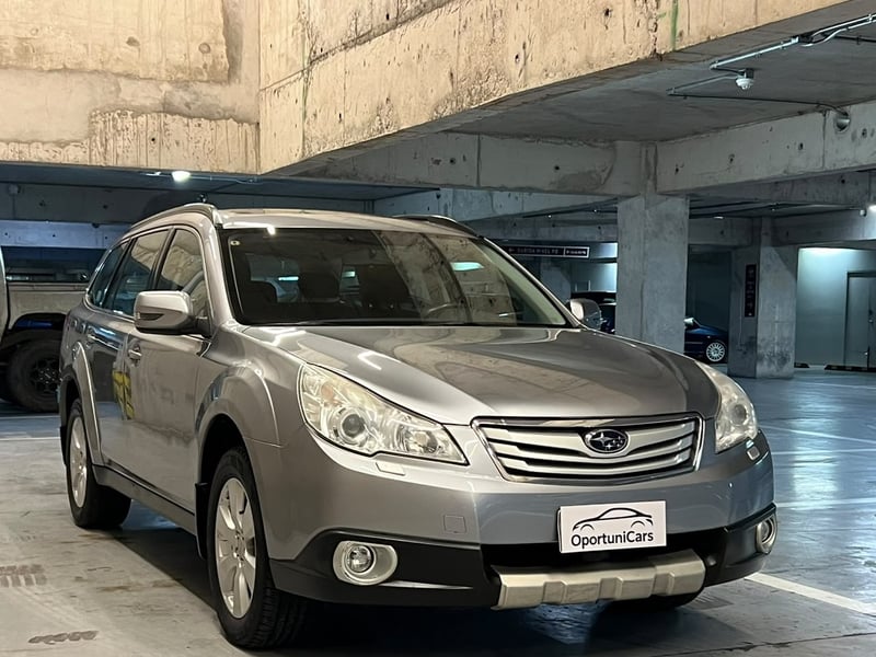 Subaru Outback 3.6 R 2011 - Imagen 3 de 20