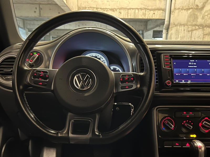 Volkswagen Beetle COUPE 1.4 TSI AT 2020 - Imagen 9 de 18