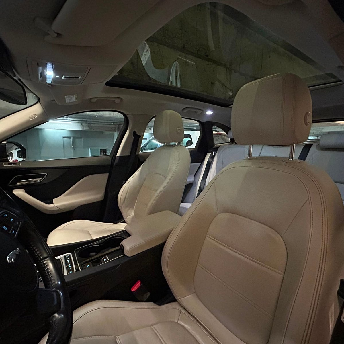 Jaguar F Pace PRESTIGE 2.0 2016 - Imagen 13 de 14