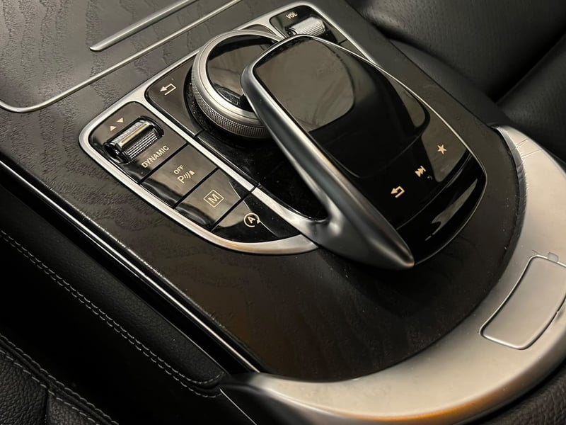 Mercedes-Benz Clase GLC GLC 220D DIESEL 4MATIC 2020 - Imagen 18 de 20