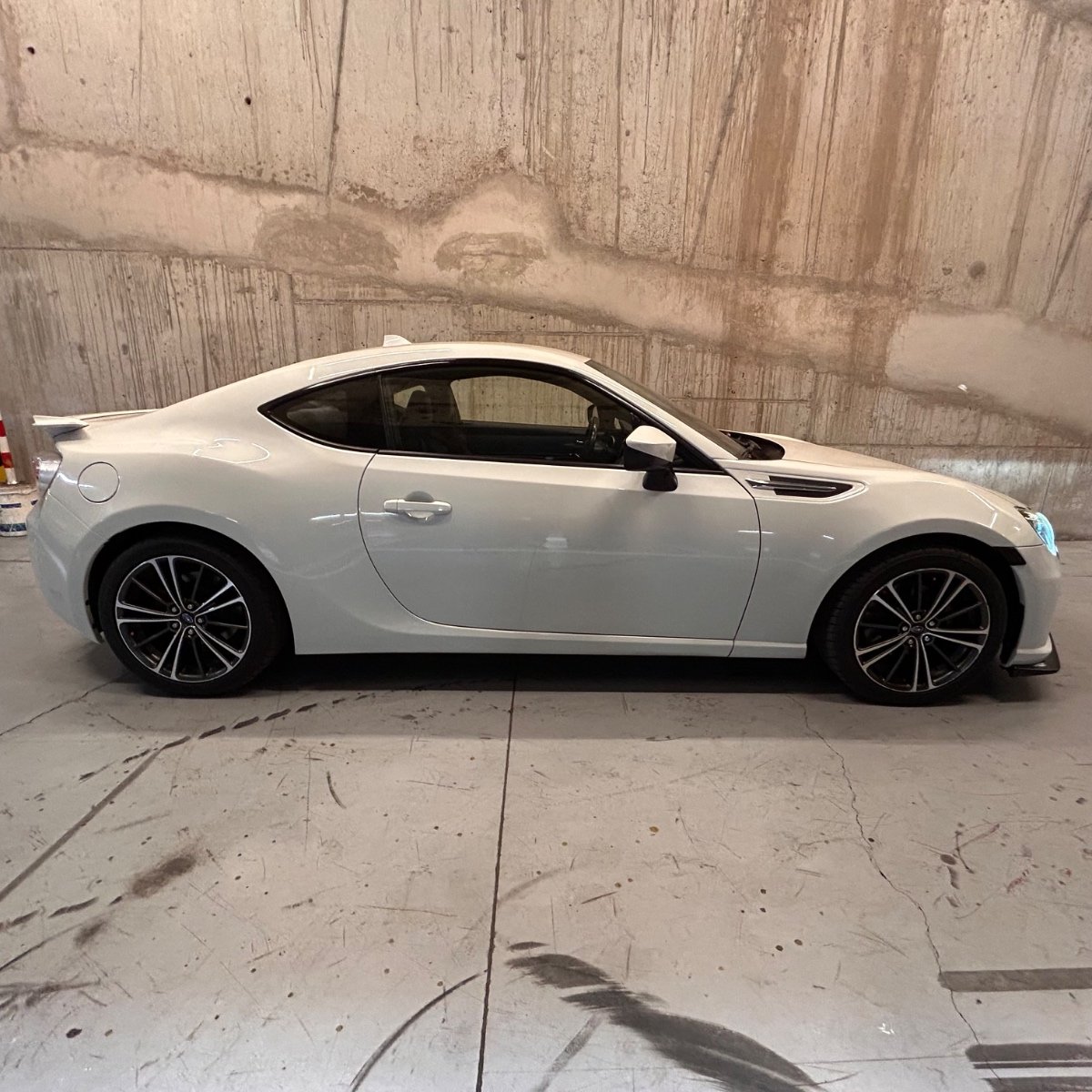 Subaru BRZ 2.0 MT RWD 2013 - Imagen 6 de 14