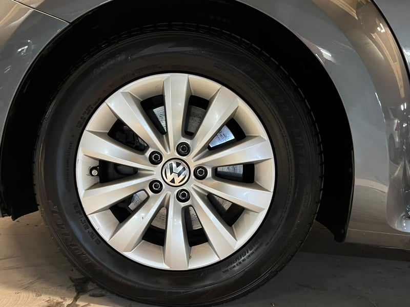 Volkswagen Beetle COUPE 1.4 TSI AT 2020 - Imagen 7 de 18