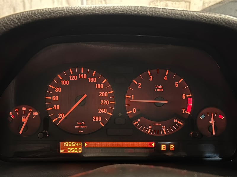 BMW 7 Series 735 IL 1990 - Imagen 12 de 16