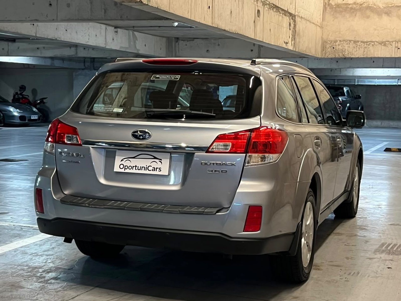Subaru Outback 3.6 R 2011 - Foto 4 de 20