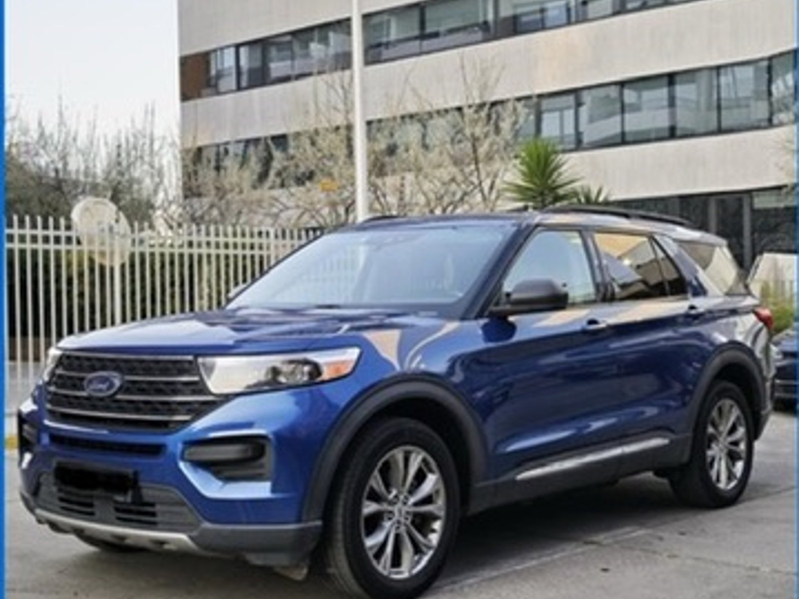 Ford Explorer XLT 2022 - Foto 2 de 16