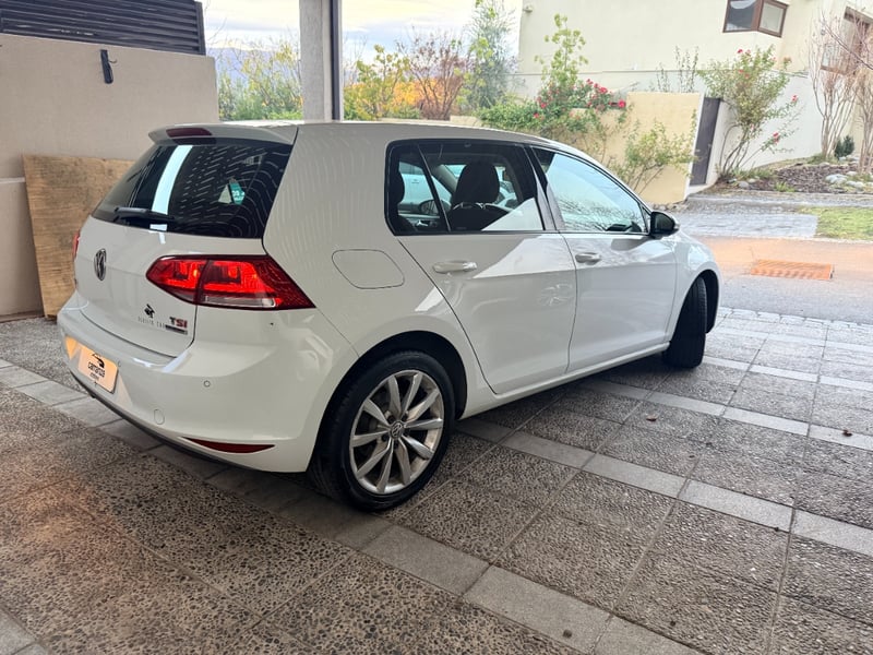 Volkswagen Golf 1.4 TSI AT 2017 - Imagen 8 de 20