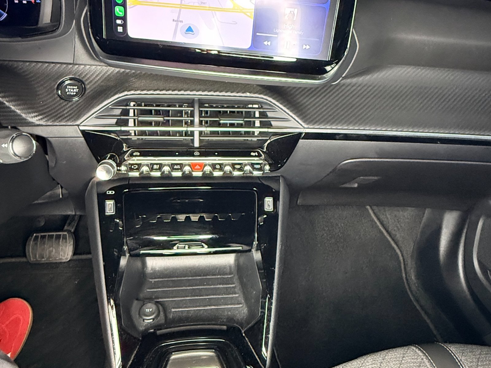Peugeot 2008 Allure BlueHdi 1.5 Automatico 2025 - Imagen 17 de 17