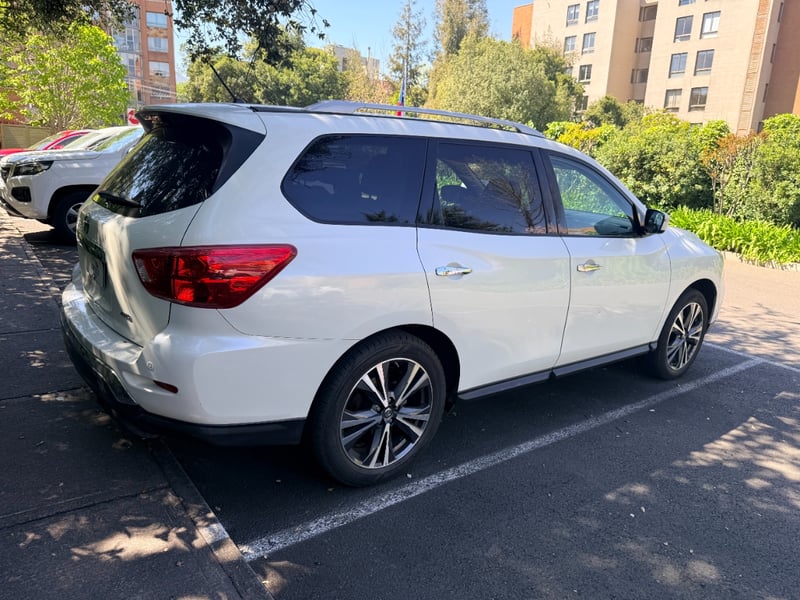 Nissan Pathfinder Advance 4x4 2018 - Imagen 3 de 19