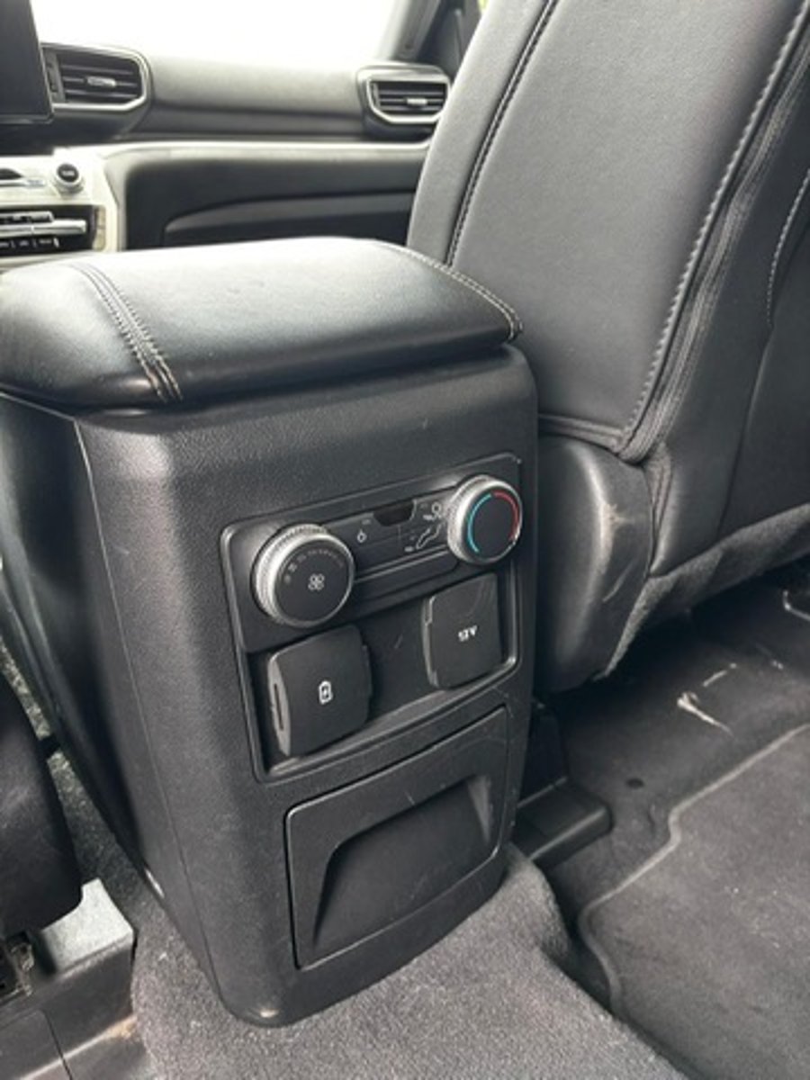 Ford Explorer XLT 2022 - Imagen 13 de 16