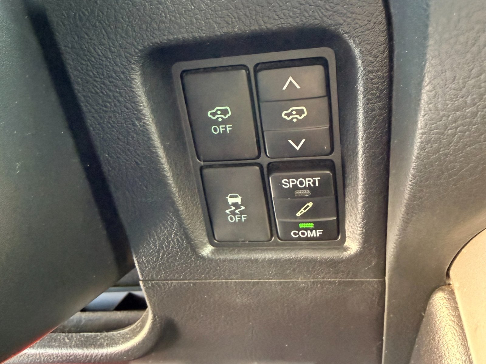 Toyota Land Cruiser Prado VXL 2011 - Imagen 18 de 19