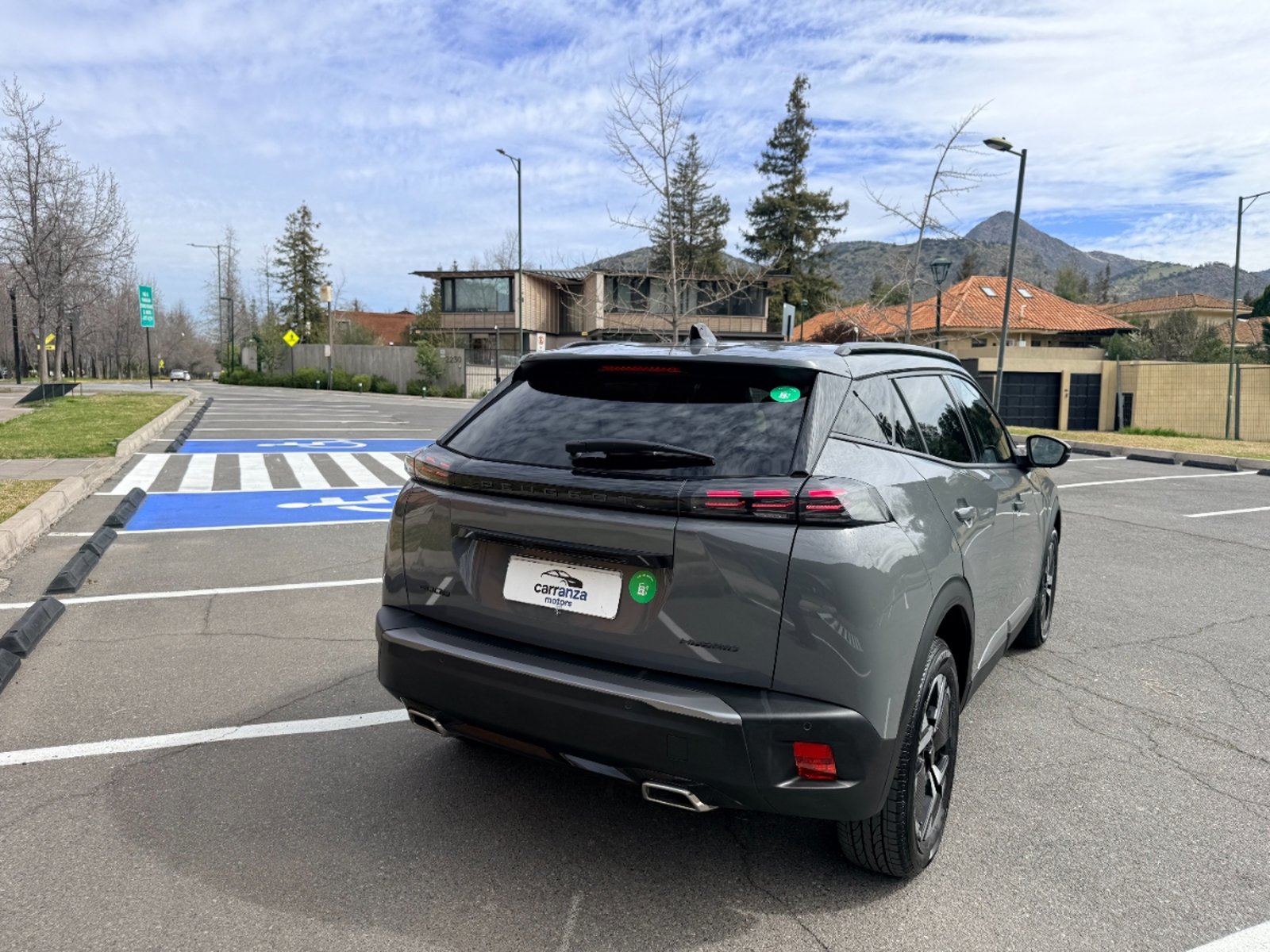 Peugeot 2008 Allure 1.2 Hybrido 2025 - Imagen 7 de 15
