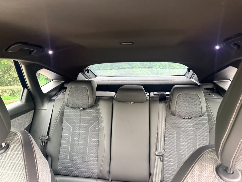 Peugeot 3008 Allurre Hibrido 2025 - Imagen 11 de 19