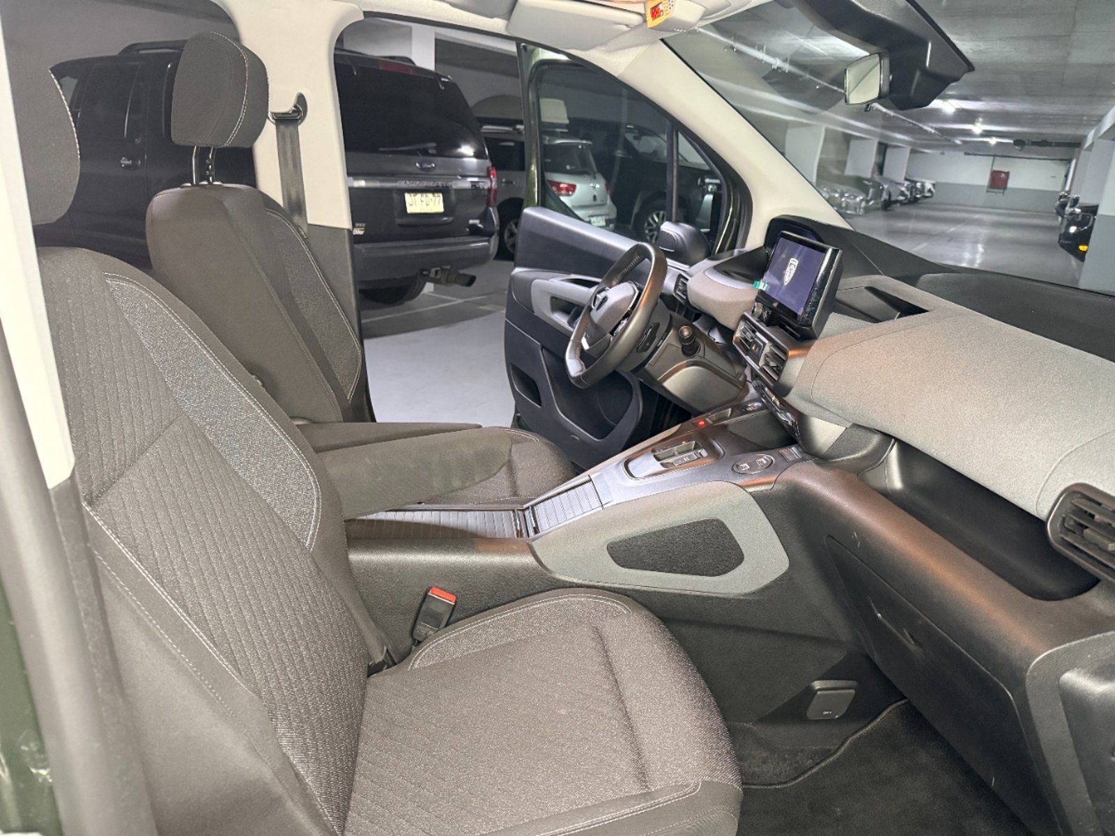 Peugeot Rifter Allure BlueHdi 1.5 Automatico 2025 - Imagen 19 de 20