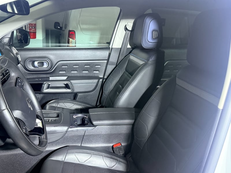 Citroën C5 Shine 1.5 Turbo Diesel 2024 - Imagen 9 de 20