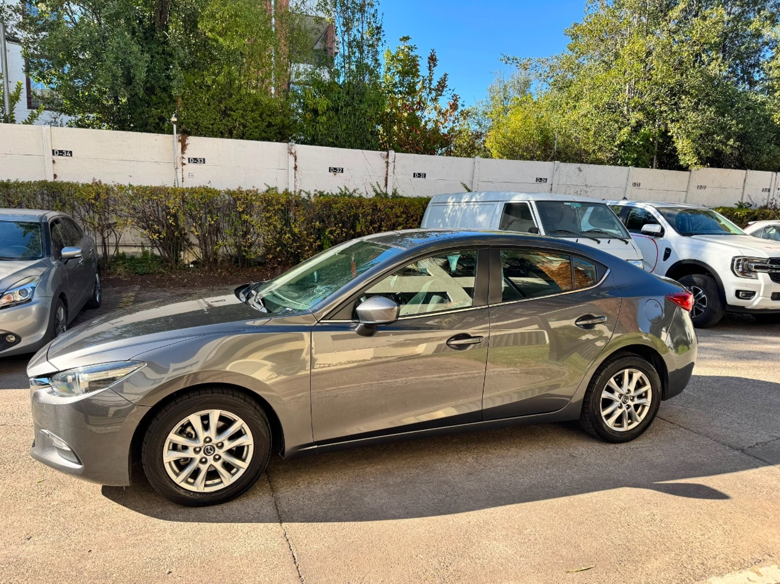 Mazda 3 1.6 Automatico 2017 - Imagen 8 de 15