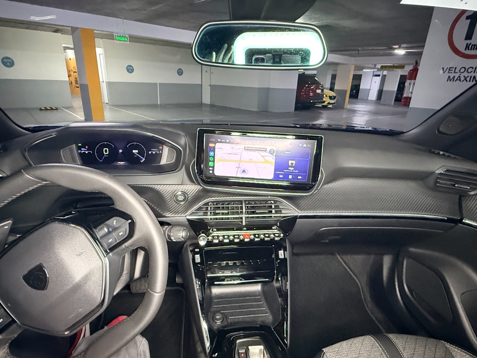 Peugeot 2008 Allure BlueHdi 1.5 Automatico 2025 - Imagen 16 de 17