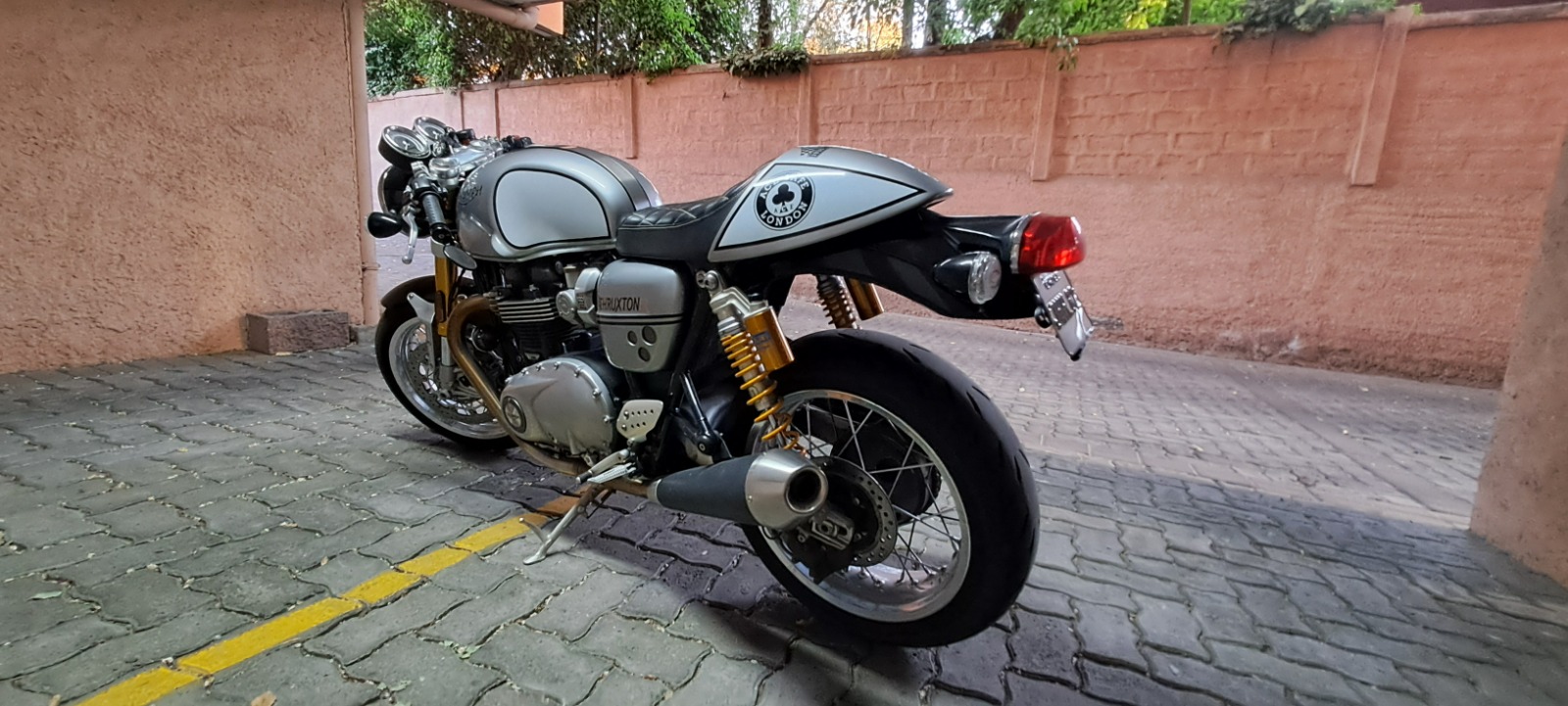 Triumph Thruxton R1200 2019 - Imagen 6 de 10