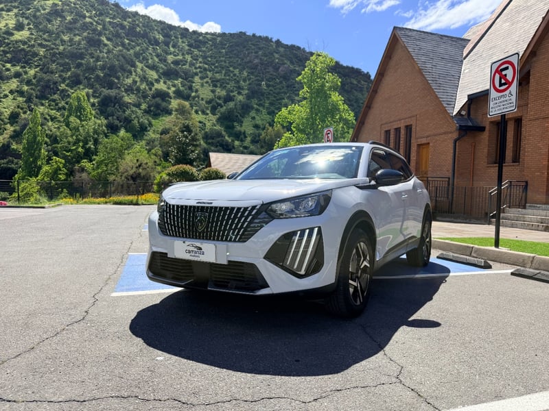 Peugeot 2008 Allure 1.2 Hybrido 2025 - Imagen 7 de 19