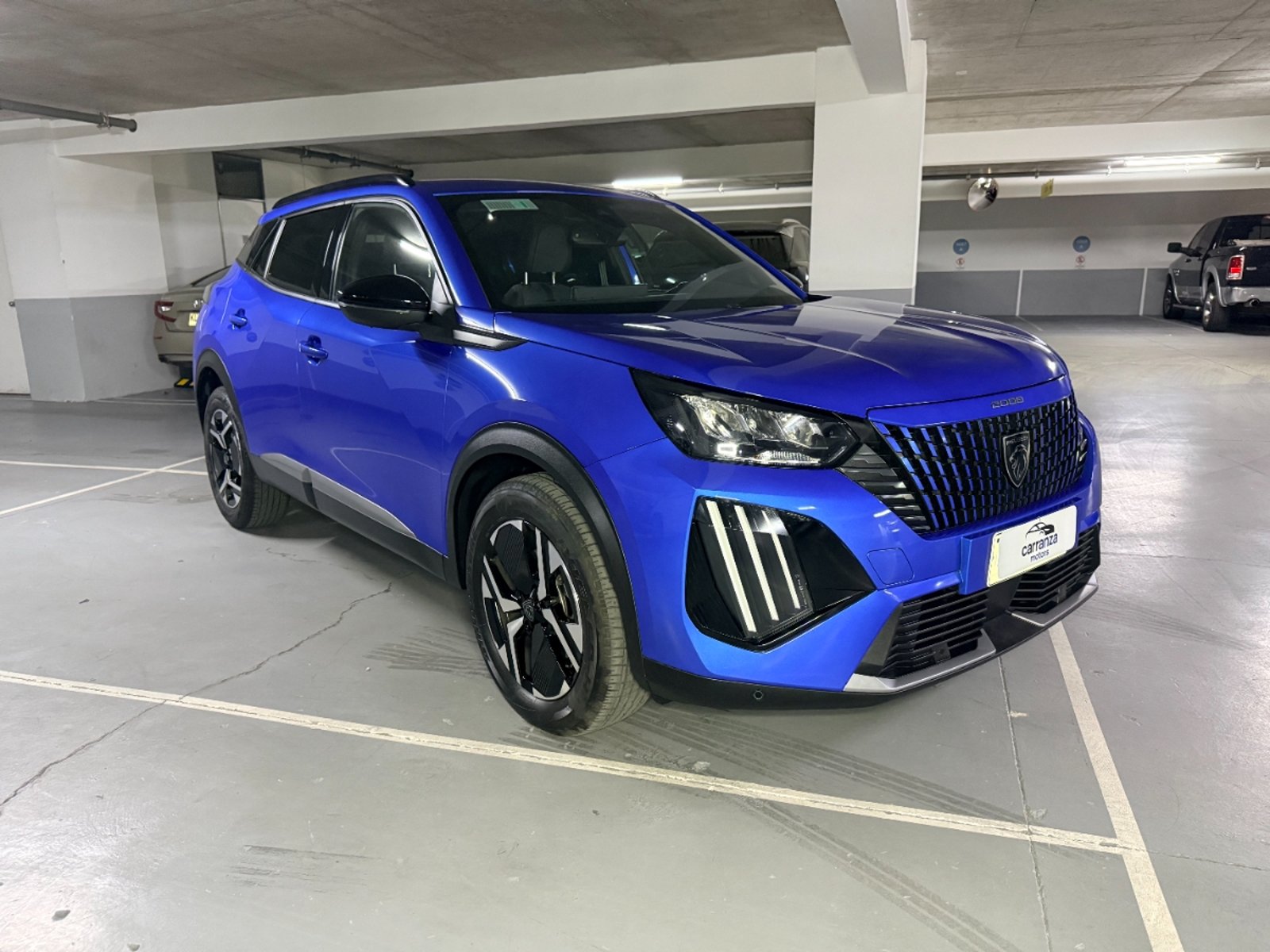 Peugeot 2008 Allure BlueHdi 1.5 Automatico 2025 - Imagen 3 de 17