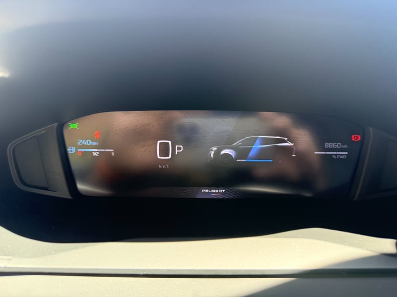 Peugeot 2008 Allure 1.2 Hybrido 2025 - Imagen 9 de 19