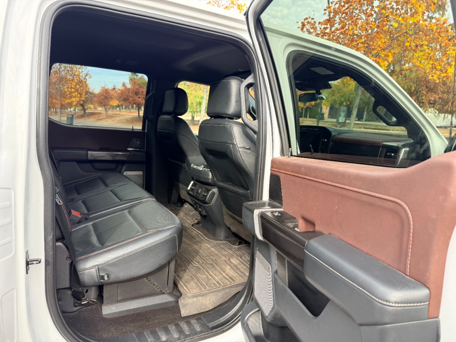 Ford F 150 Lariat Sport 2022 - Imagen 14 de 20