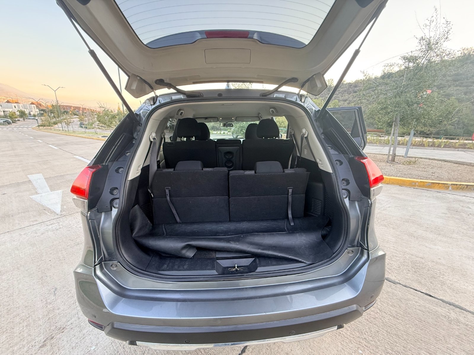 Nissan X-Trail 2.5 Sense 3 corridas de asiento 2019 - Foto 4 de 19