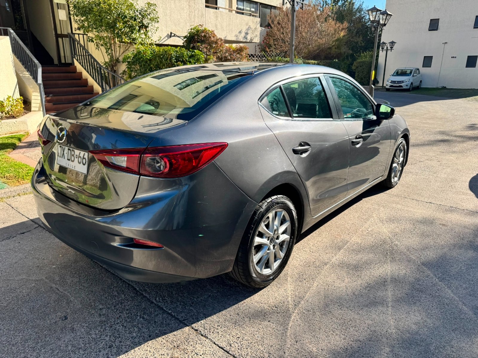 Mazda 3 1.6 Automatico 2017 - Imagen 12 de 15