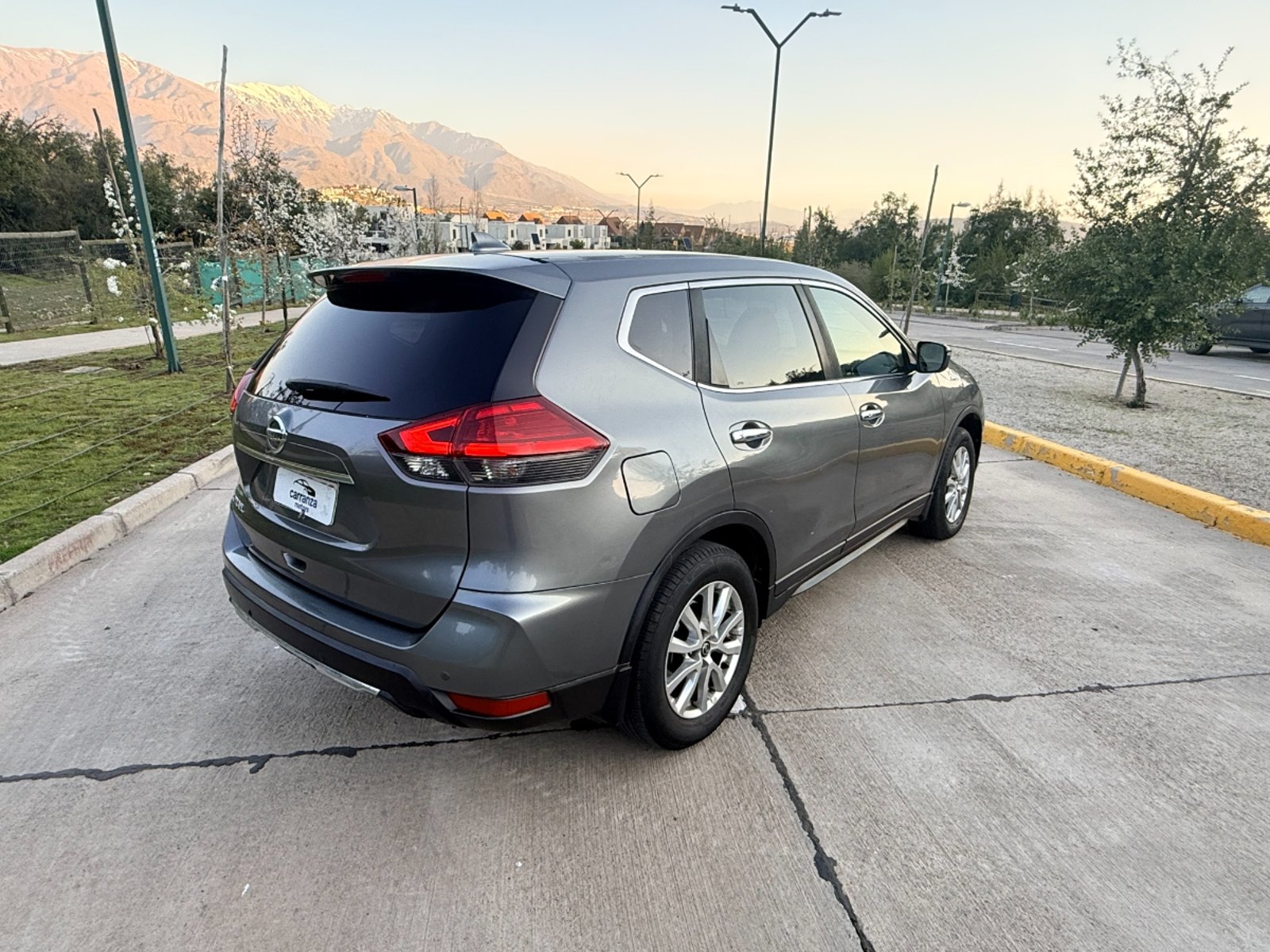 Nissan X-Trail 2.5 Sense 3 corridas de asiento 2019 - Foto 2 de 19