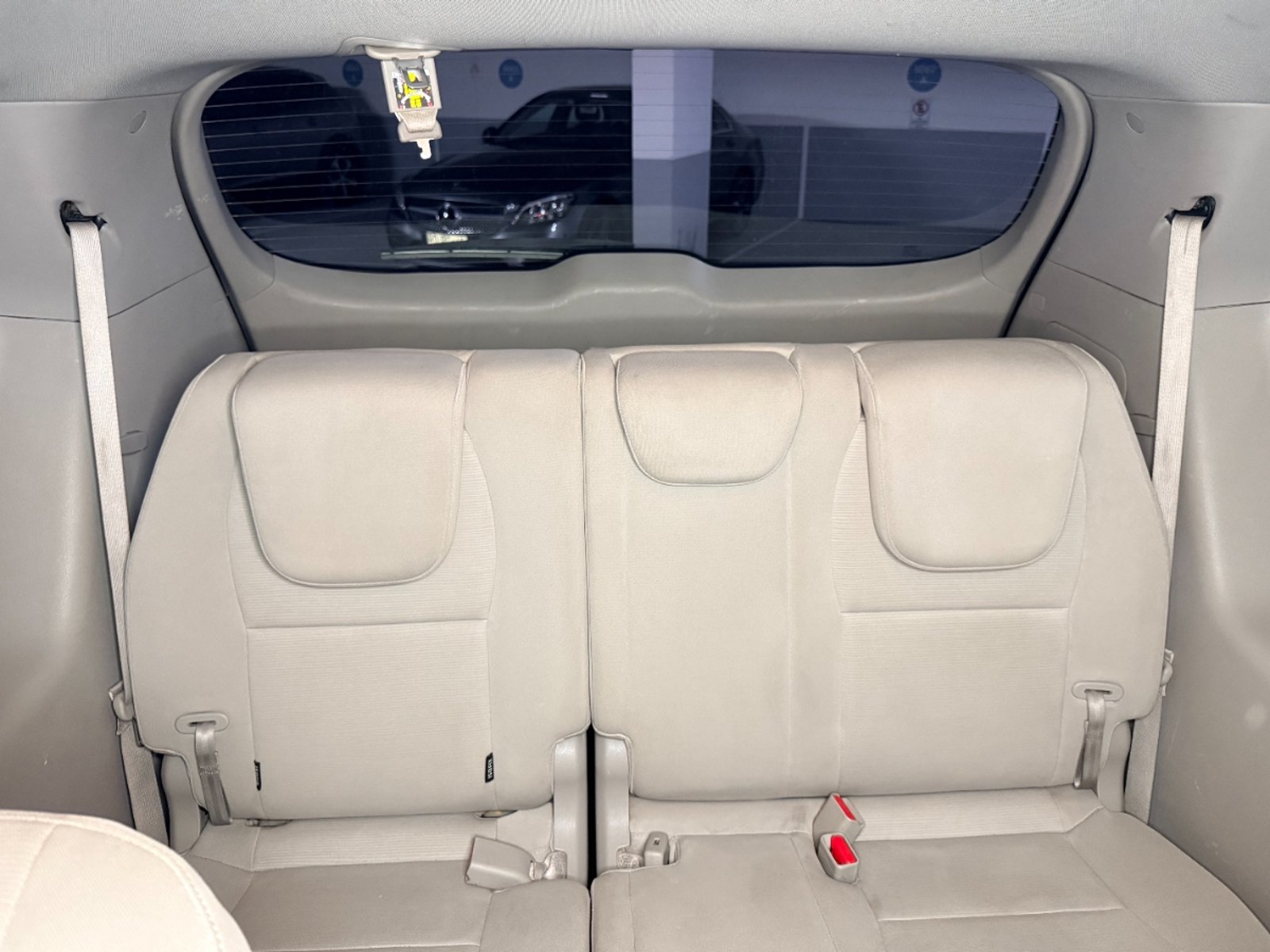 Kia Grand Carnival LX 3.3 V6 2016 - Imagen 11 de 20