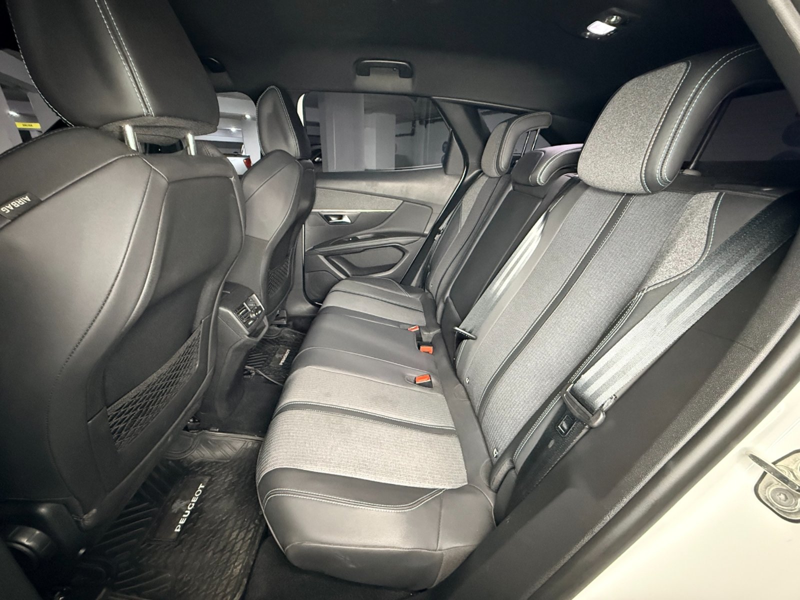 Peugeot 3008 Allure BlueHdi 1.5 Automatico 2024 - Imagen 9 de 20