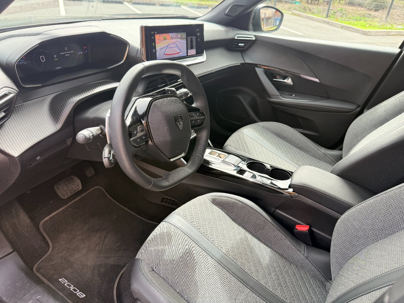 Peugeot 2008 Allure 1.2 Hybrido 2025 - Imagen 14 de 15