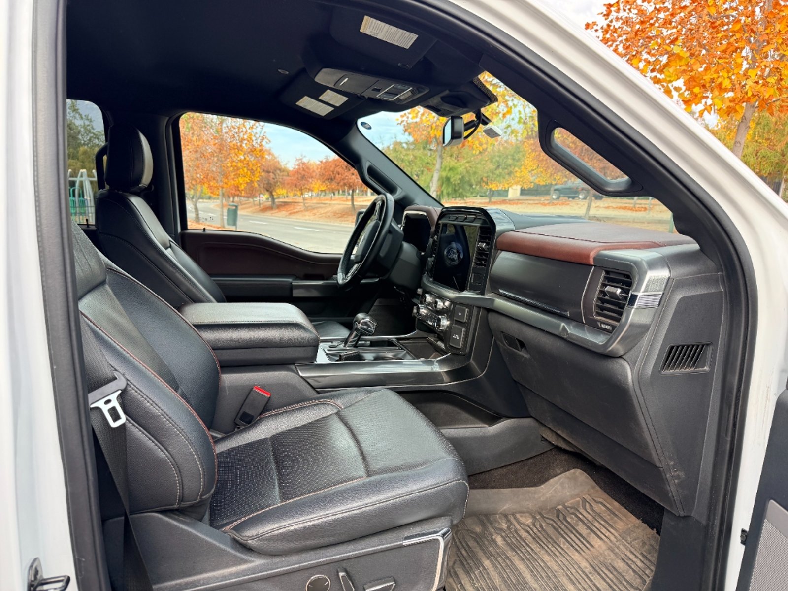 Ford F 150 Lariat Sport 2022 - Imagen 12 de 20