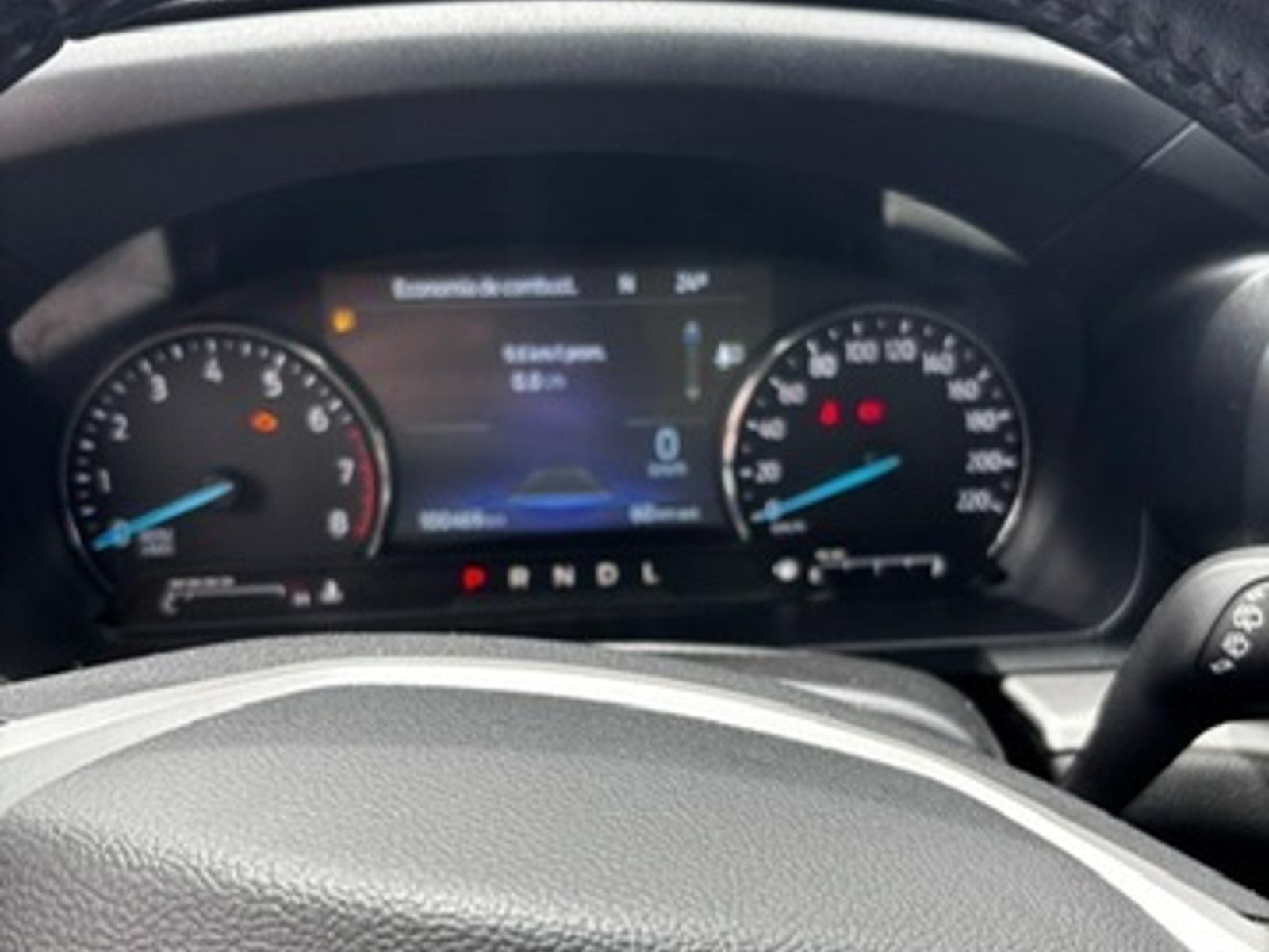 Ford Explorer XLT 2022 - Foto 5 de 16