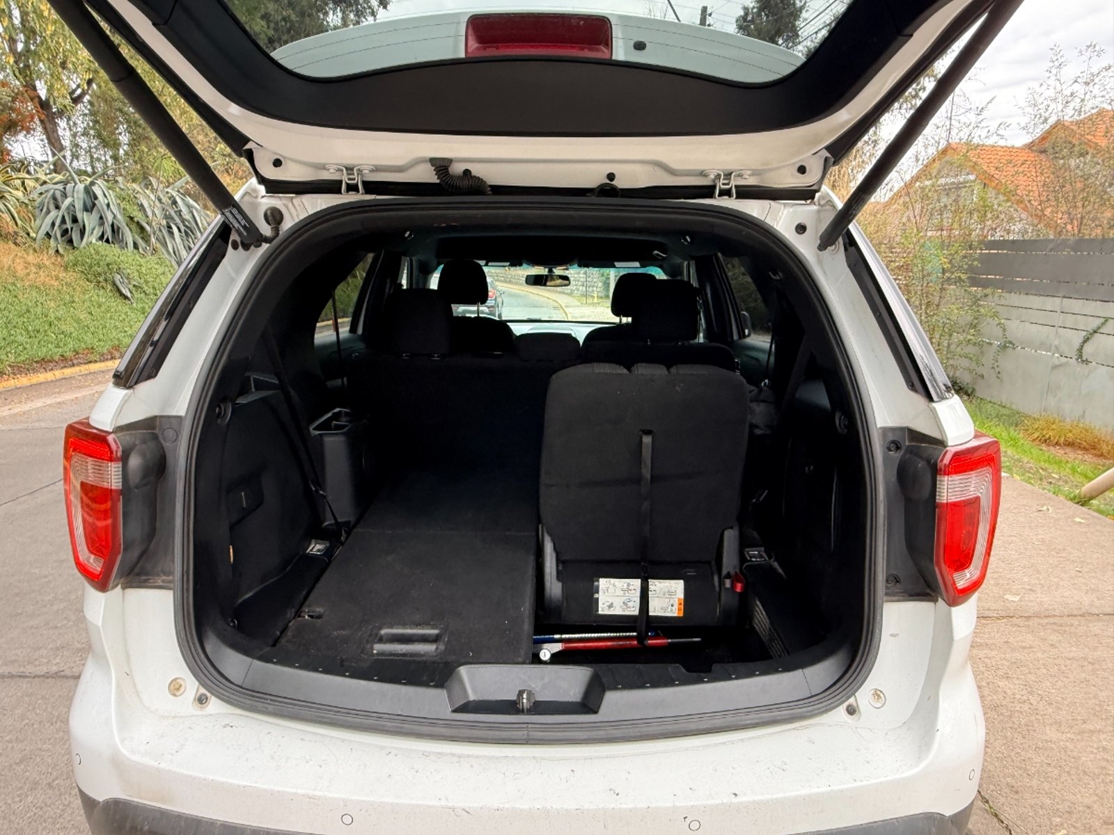 Ford Explorer XLT 4x2 2017 - Imagen 14 de 19