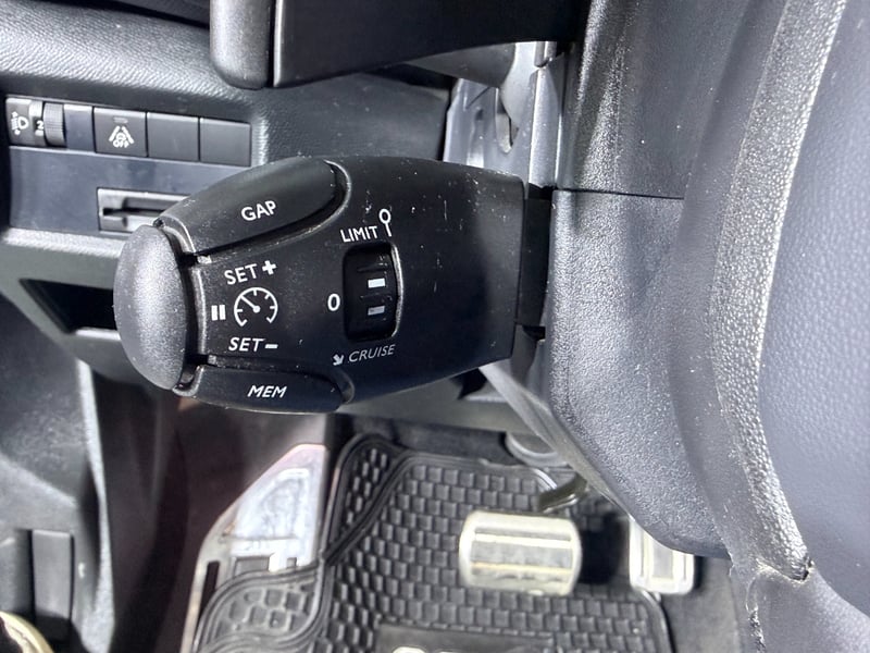 Citroën C5 Shine 1.5 Turbo Diesel 2024 - Imagen 12 de 20