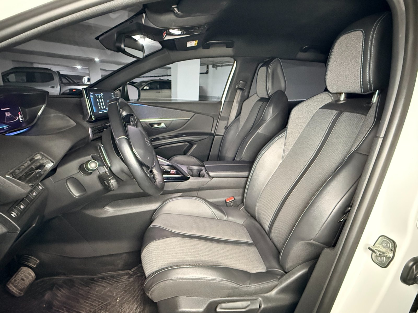 Peugeot 3008 Allure BlueHdi 1.5 Automatico 2024 - Imagen 8 de 20