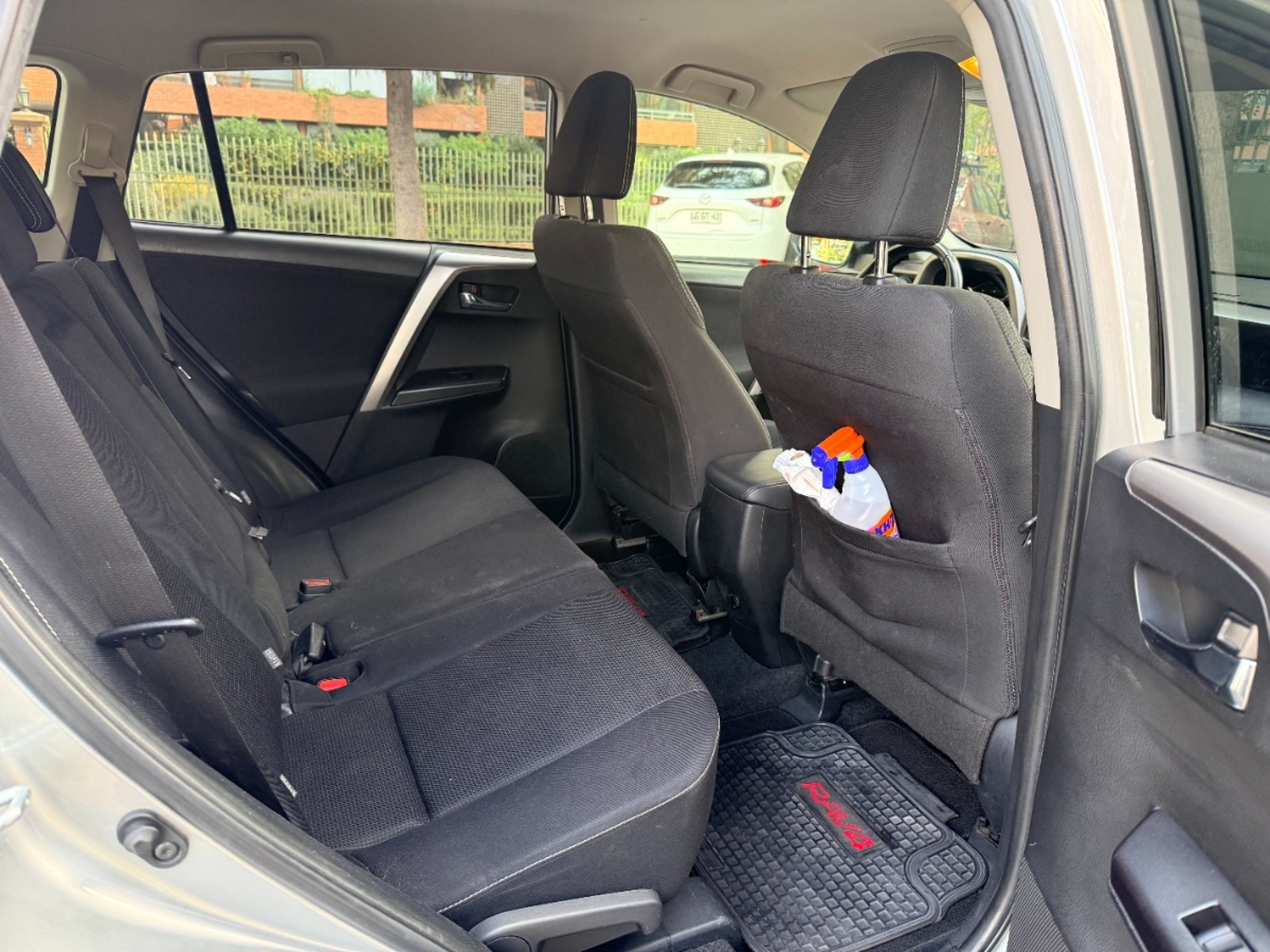 Toyota Rav4 Super Lujo 2.5 AT 2018 - Imagen 18 de 20