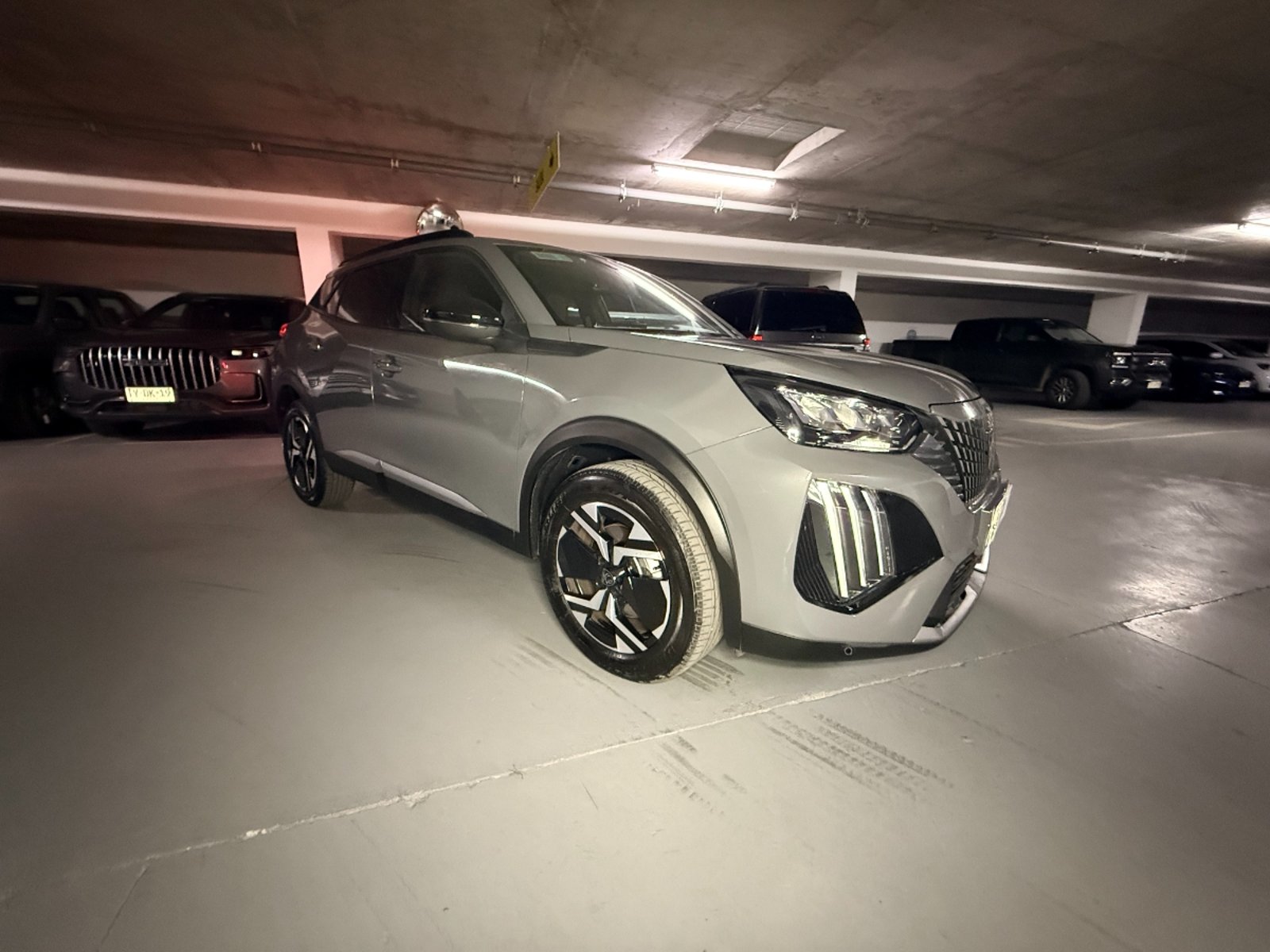 Peugeot 2008 Allure BlueHdi 1.5 Automatico 2025 - Imagen 7 de 20