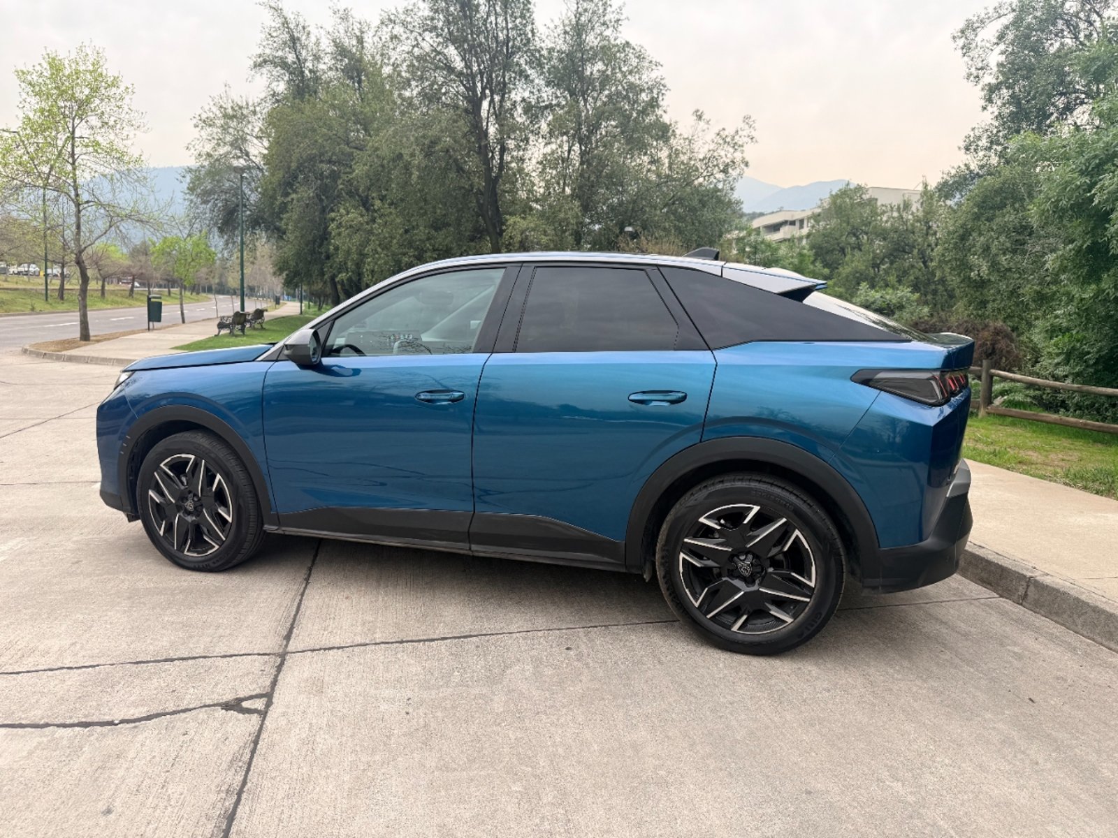 Peugeot 3008 Allurre Hibrido 2025 - Foto 3 de 19