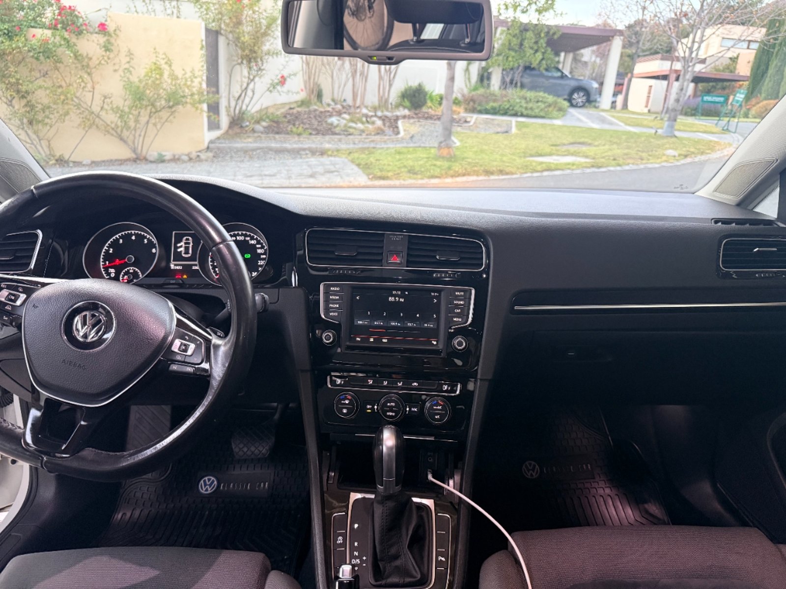 Volkswagen Golf 1.4 TSI AT 2017 - Imagen 17 de 20