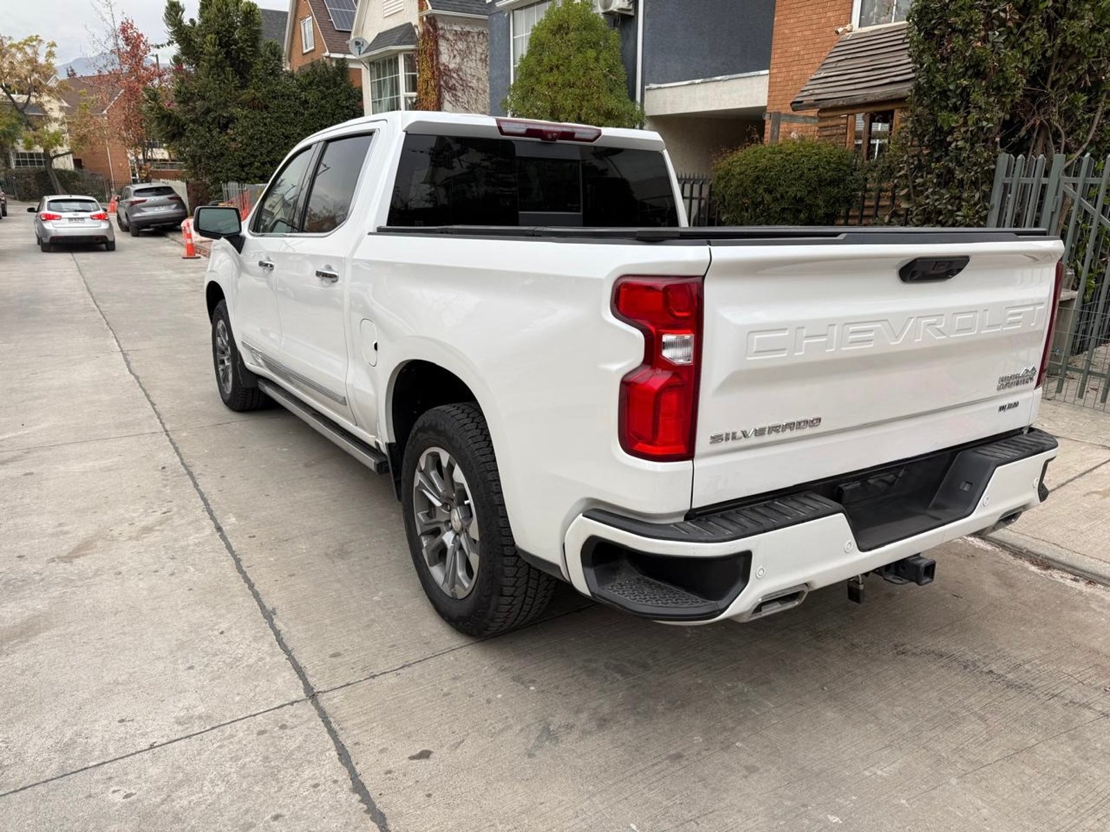 Chevrolet Silverado High Country 2024 - Foto 2 de 18