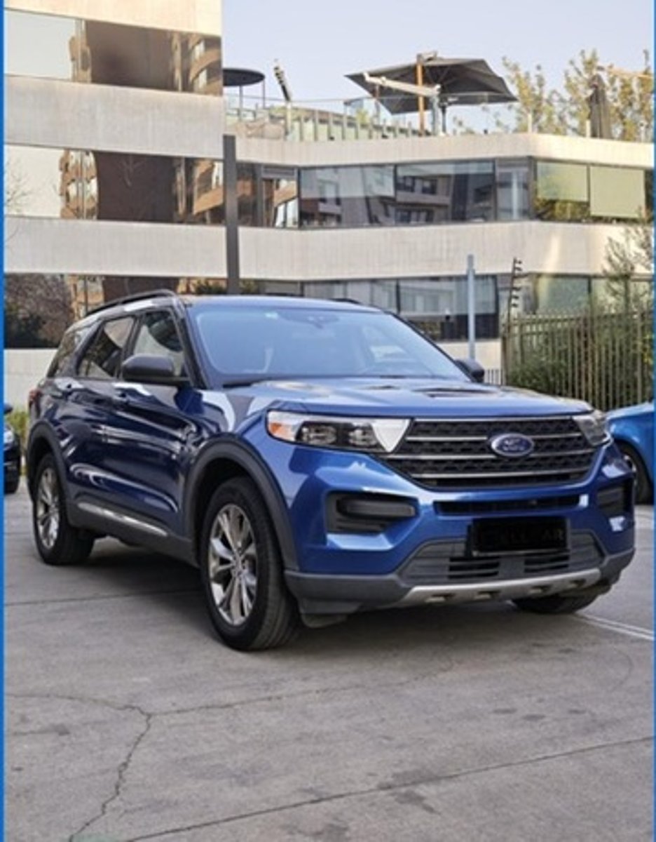 Ford Explorer XLT 2022 - Imagen 3 de 16
