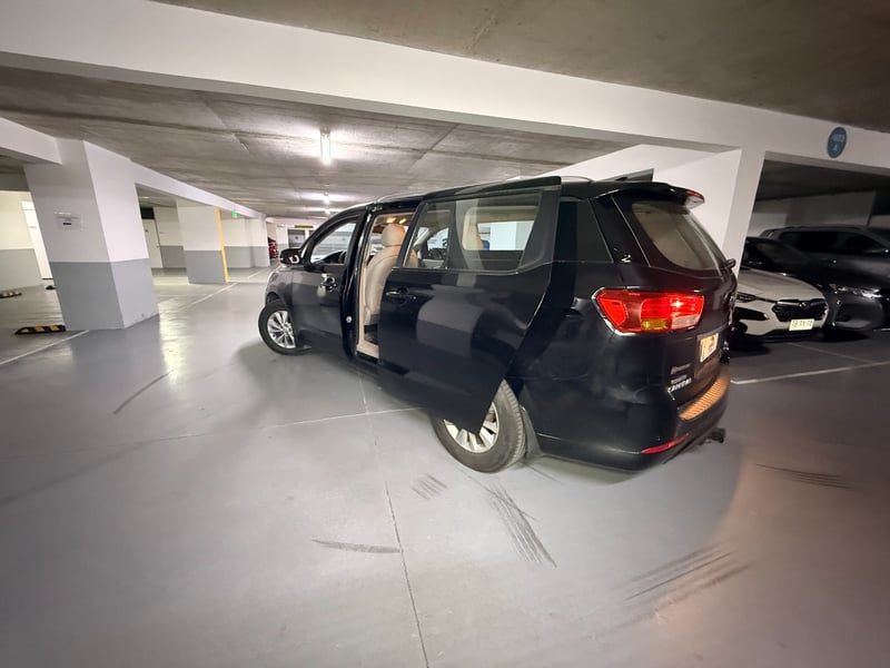 Kia Grand Carnival LX 3.3 V6 2016 - Imagen 8 de 20