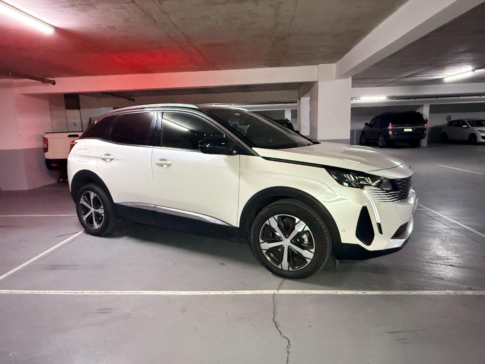 Peugeot 3008 Allure BlueHdi 1.5 Automatico 2024 - Foto 3 de 20