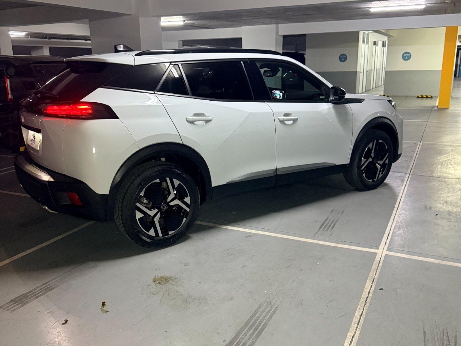 Peugeot 2008 Allure 130 Puretech 2025 - Imagen 11 de 20