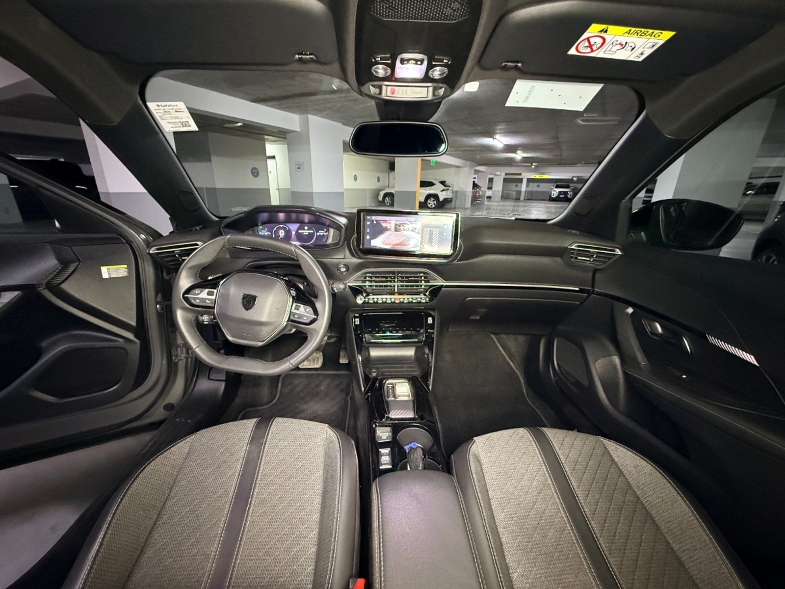 Peugeot 2008 Allure BlueHdi 1.5 Automatico 2025 - Imagen 13 de 20