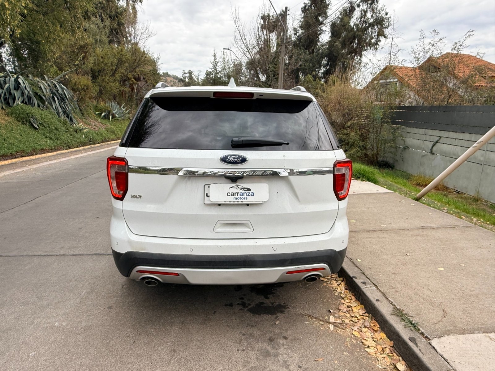 Ford Explorer XLT 4x2 2017 - Imagen 5 de 19